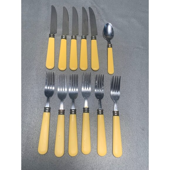 Vintage Gibson Yellow Handle Silverware Set 12-Piece Stainless Steel Flatware - Picture 3 of 15